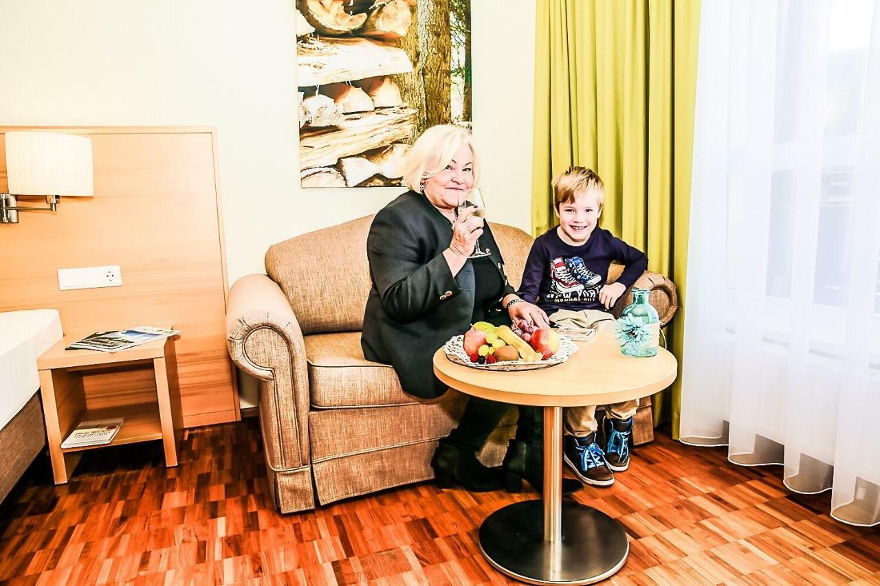Lambrechterhof - Das Naturparkhotel Sankt Lambrecht Esterno foto