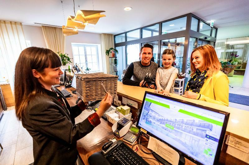 Lambrechterhof - Das Naturparkhotel Sankt Lambrecht Esterno foto